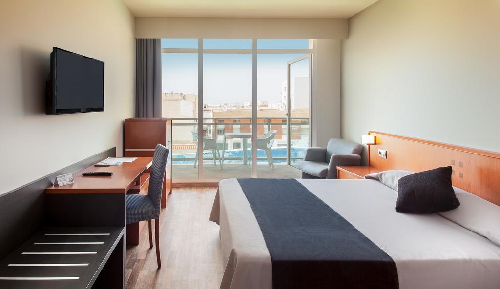 Quadruple Room Terrace
